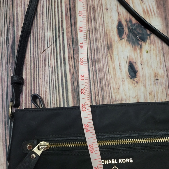 Authentic Michael Kors Black Nylon Kelsey Crossbody Sling Bag - Picture 11 of 14